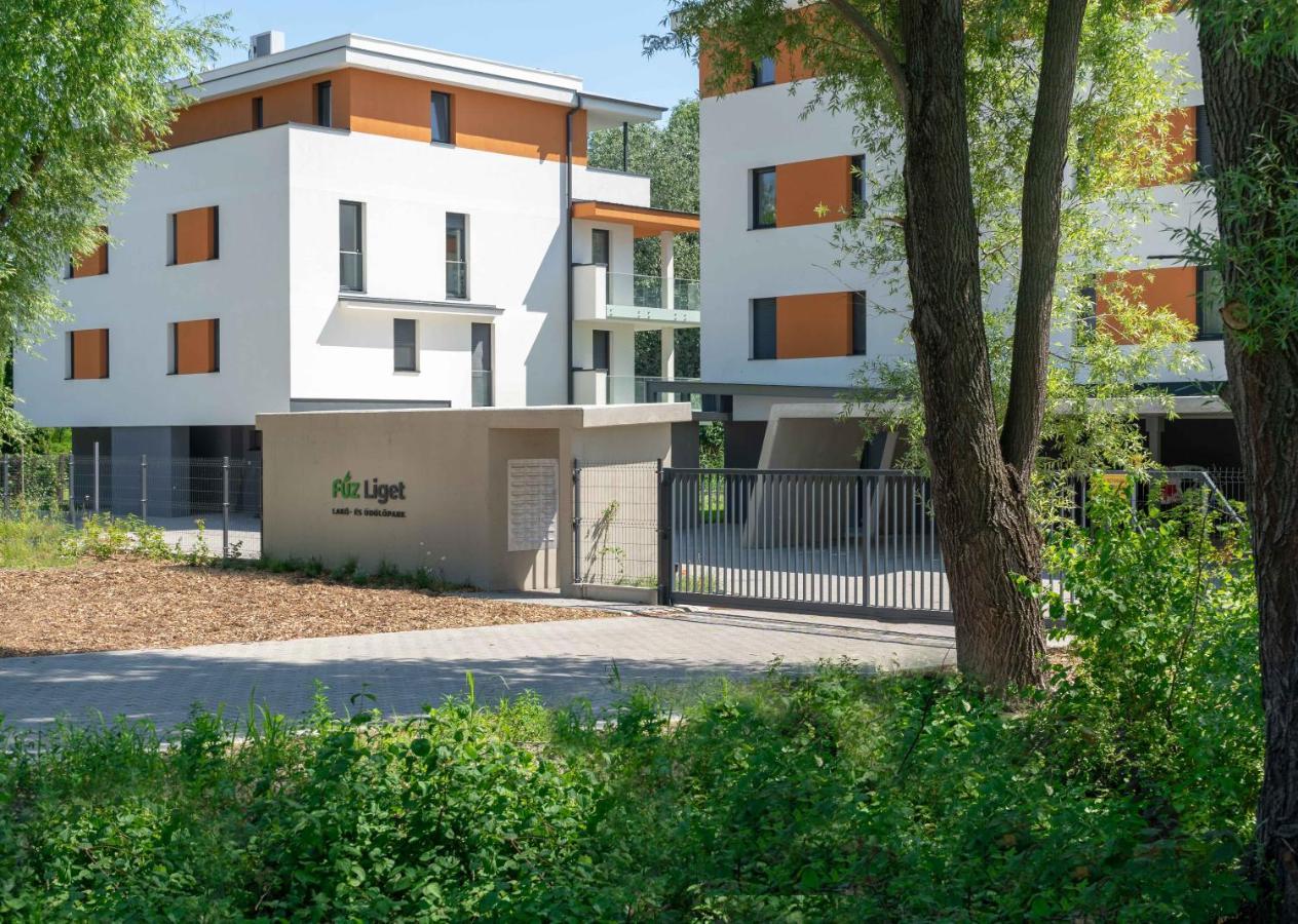 Appartement Fuzliget Surf Garden à Balatonfůzfő Extérieur photo